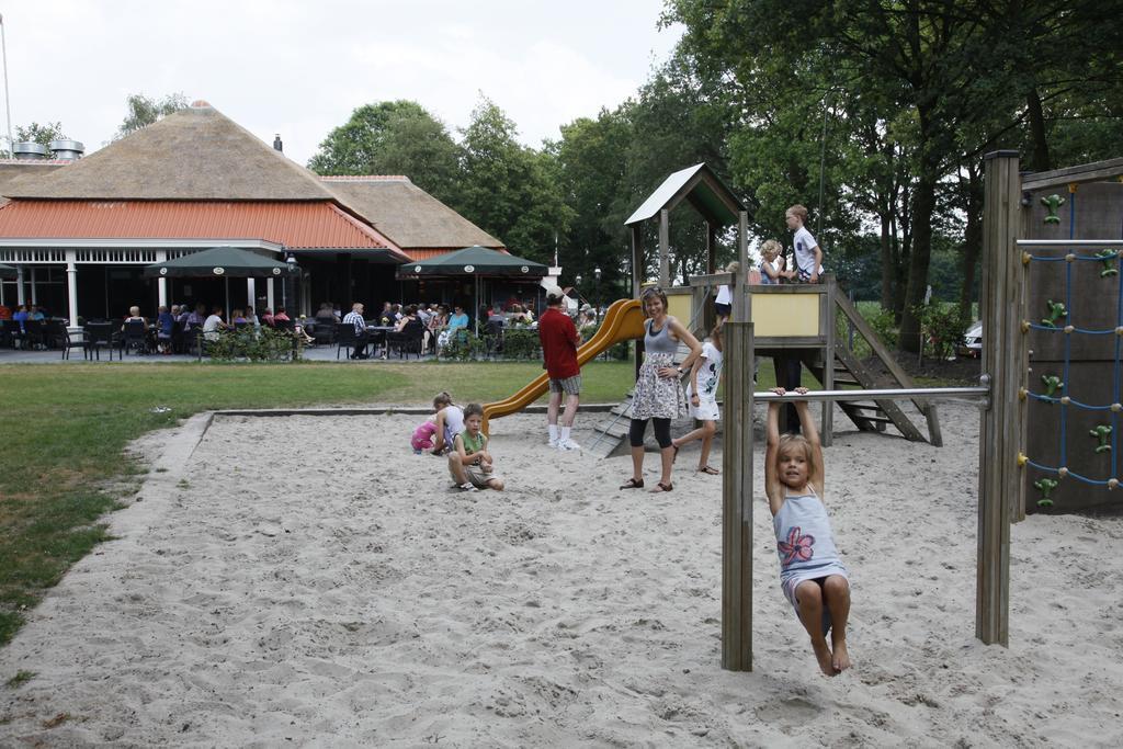 Vakantiecentrum De Ullingse Bergen Sint Anthonis Екстериор снимка